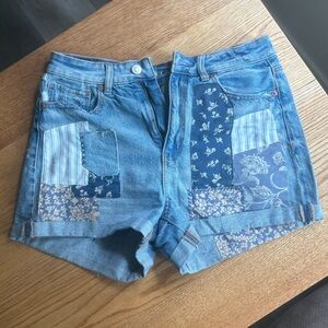 American Eagle patchwork jean shorts, women’s size 6